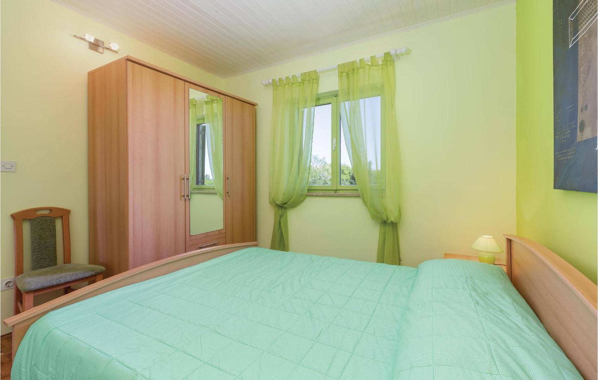 Cozy Apartment In Tar With House Sea View Tar-Vabriga Esterno foto